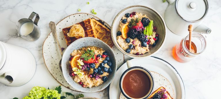 Essay on food waste 100 words image